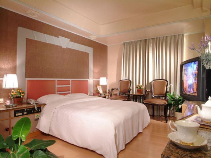 Katherine Plaza Hotel Kaohsiung Dış mekan fotoğraf