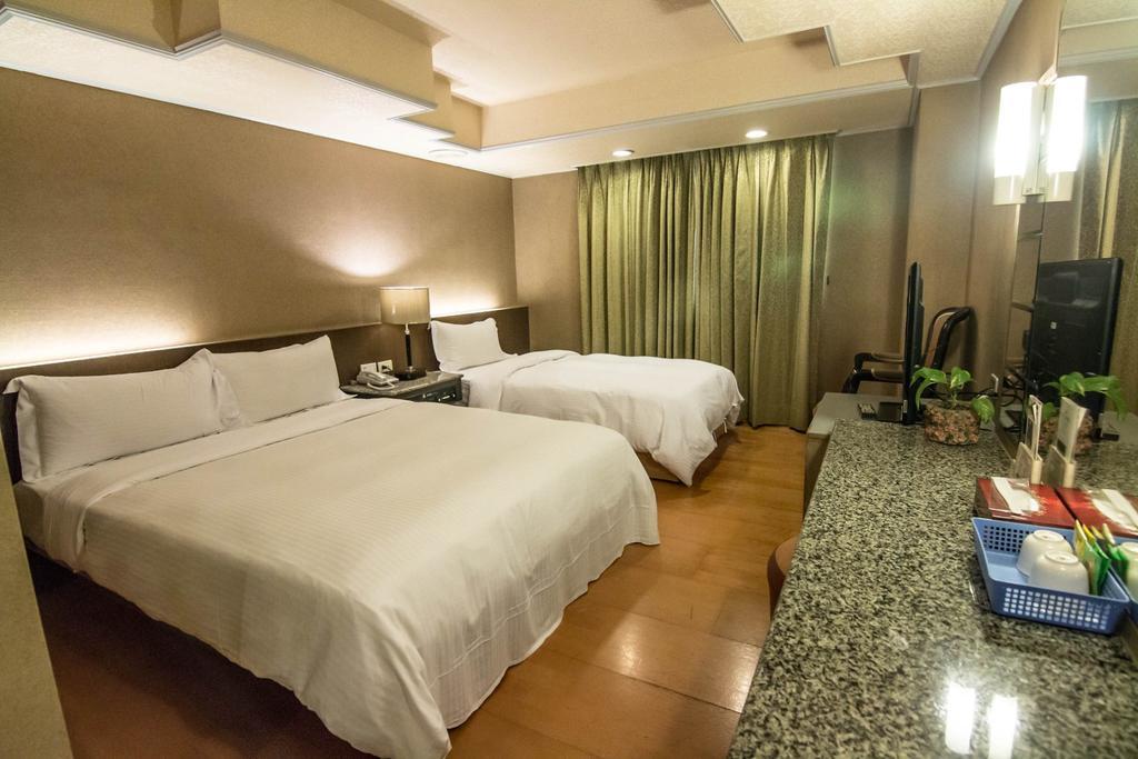 Katherine Plaza Hotel Kaohsiung Dış mekan fotoğraf