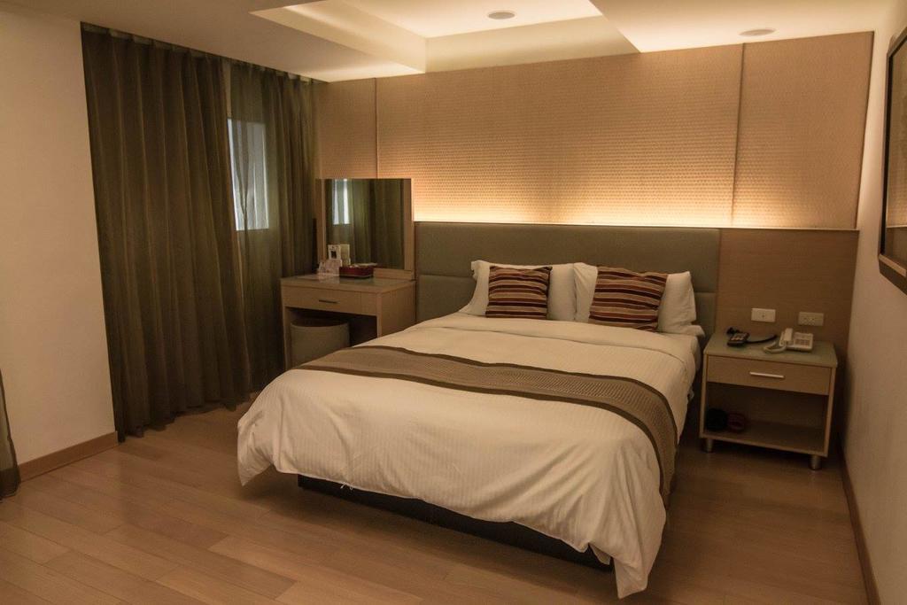 Katherine Plaza Hotel Kaohsiung Dış mekan fotoğraf
