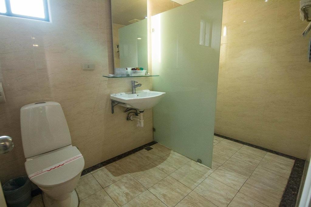 Katherine Plaza Hotel Kaohsiung Dış mekan fotoğraf