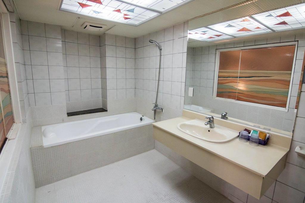 Katherine Plaza Hotel Kaohsiung Dış mekan fotoğraf