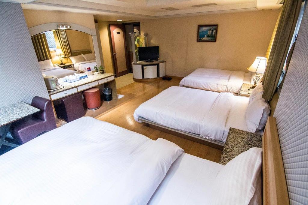 Katherine Plaza Hotel Kaohsiung Dış mekan fotoğraf