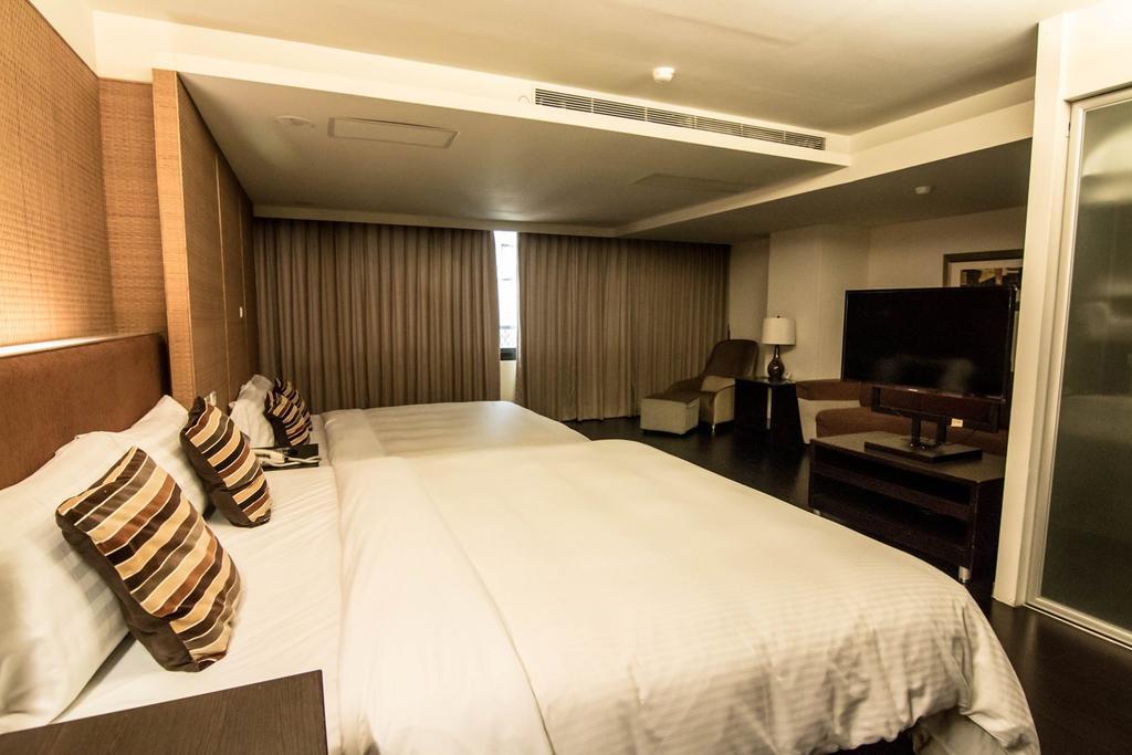 Katherine Plaza Hotel Kaohsiung Dış mekan fotoğraf