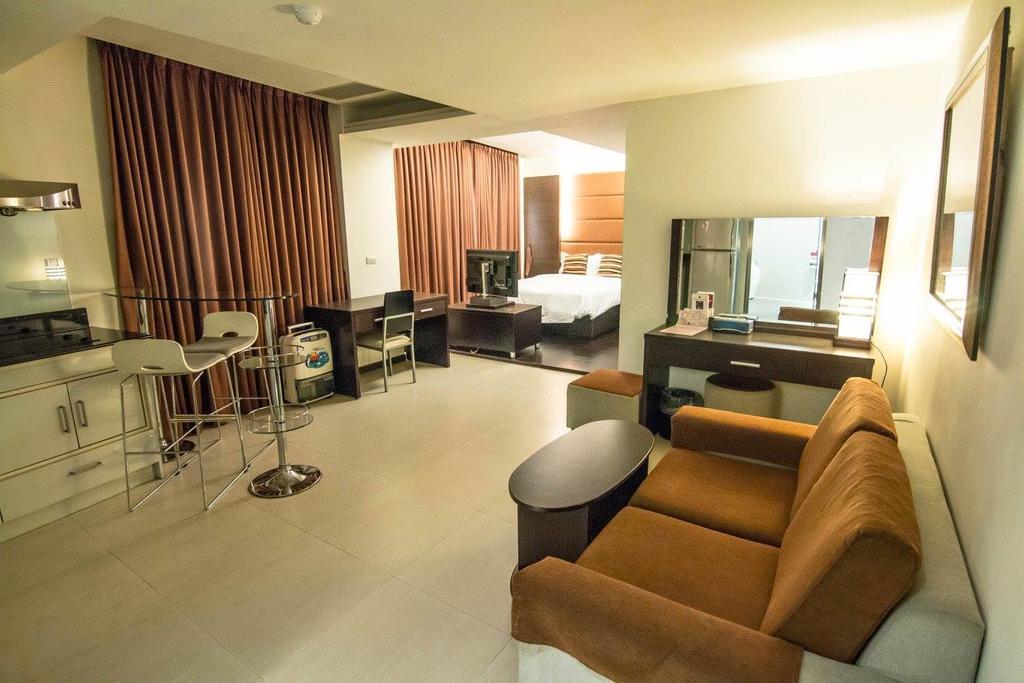 Katherine Plaza Hotel Kaohsiung Dış mekan fotoğraf