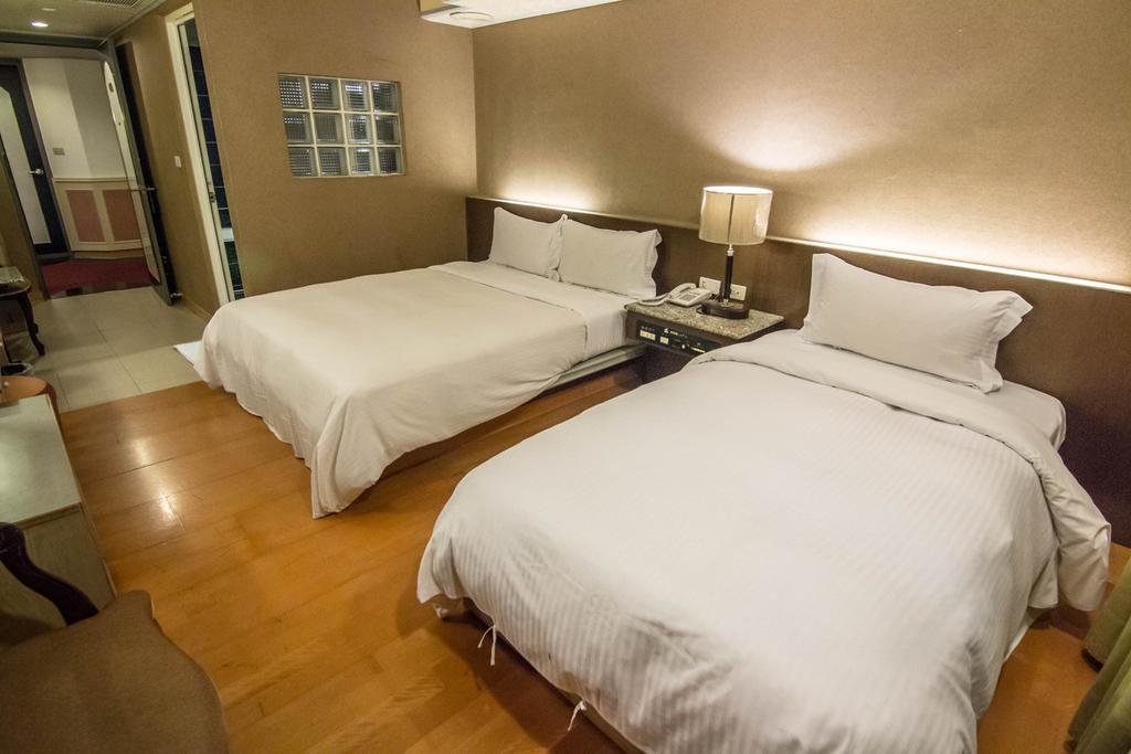 Katherine Plaza Hotel Kaohsiung Dış mekan fotoğraf